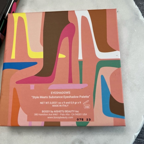 New NWT Bossy Cosmetics Eyeshadow Palette Style Meets Substance Makeup Beauty - Picture 3 of 5